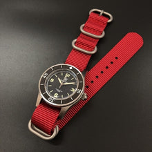 Load image into Gallery viewer, SteelDive New Arrival Diving Watch 2020 NH35 Sapphire 316L Stainless Steel Dive Watches For Men 300M Waterproof Automatic Watch