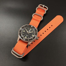 Load image into Gallery viewer, SteelDive New Arrival Diving Watch 2020 NH35 Sapphire 316L Stainless Steel Dive Watches For Men 300M Waterproof Automatic Watch