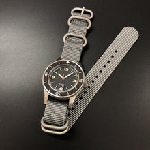 Load image into Gallery viewer, SteelDive New Arrival Diving Watch 2020 NH35 Sapphire 316L Stainless Steel Dive Watches For Men 300M Waterproof Automatic Watch