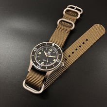 Load image into Gallery viewer, SteelDive New Arrival Diving Watch 2020 NH35 Sapphire 316L Stainless Steel Dive Watches For Men 300M Waterproof Automatic Watch