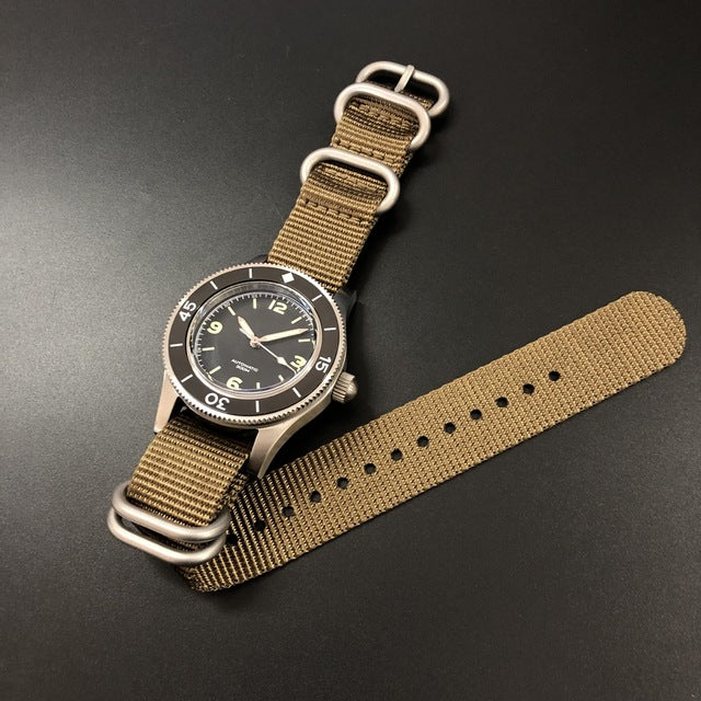 SteelDive New Arrival Diving Watch 2020 NH35 Sapphire 316L Stainless Steel Dive Watches For Men 300M Waterproof Automatic Watch