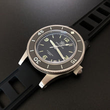 Load image into Gallery viewer, SteelDive New Arrival Diving Watch 2020 NH35 Sapphire 316L Stainless Steel Dive Watches For Men 300M Waterproof Automatic Watch
